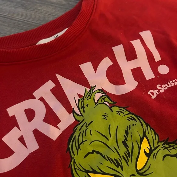 H&M Red Grinch Graphic Sweatshirt size 12/14 - Picture 2 of 4